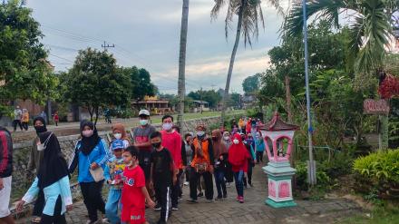 JALAN SEHAT BERSAMA BUMDESA SIDO MAJU DESA TUMPUK